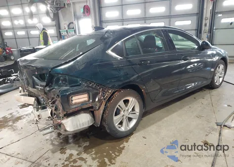 2018 Buick Regal Sportback Preferred from USA, damaged, VIN W04GL6SXXJ1091982